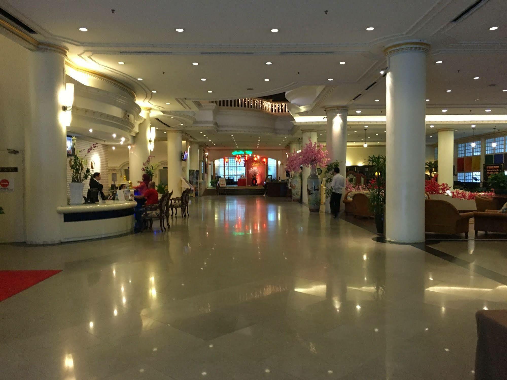 Ac Hotel By Marriott Ipoh Bagian luar foto