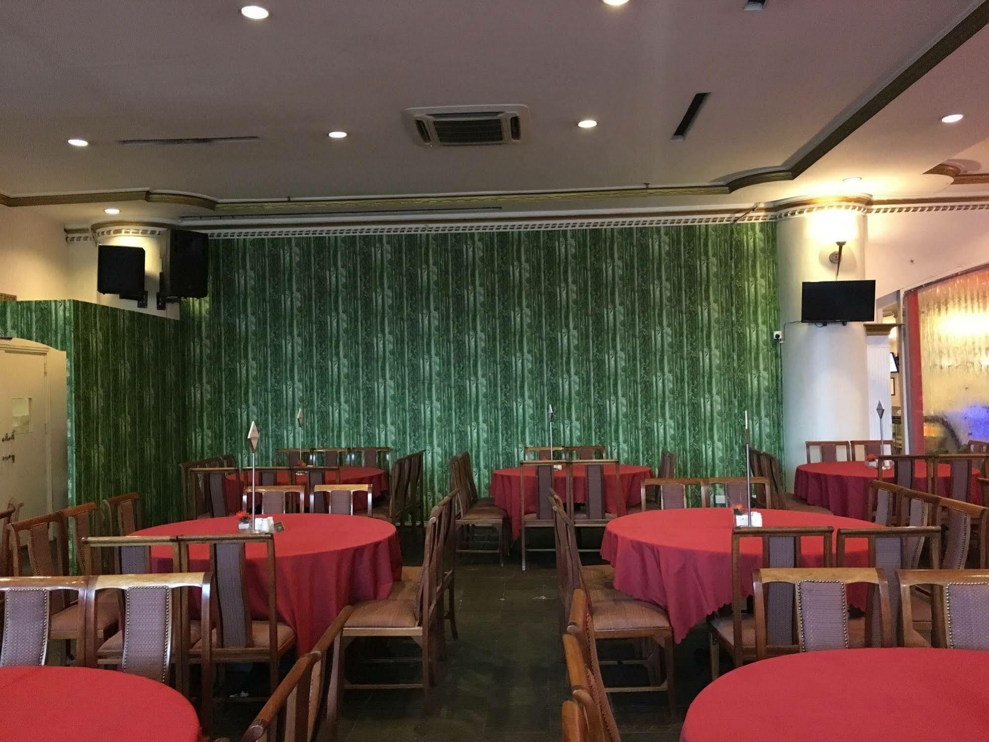 Ac Hotel By Marriott Ipoh Bagian luar foto