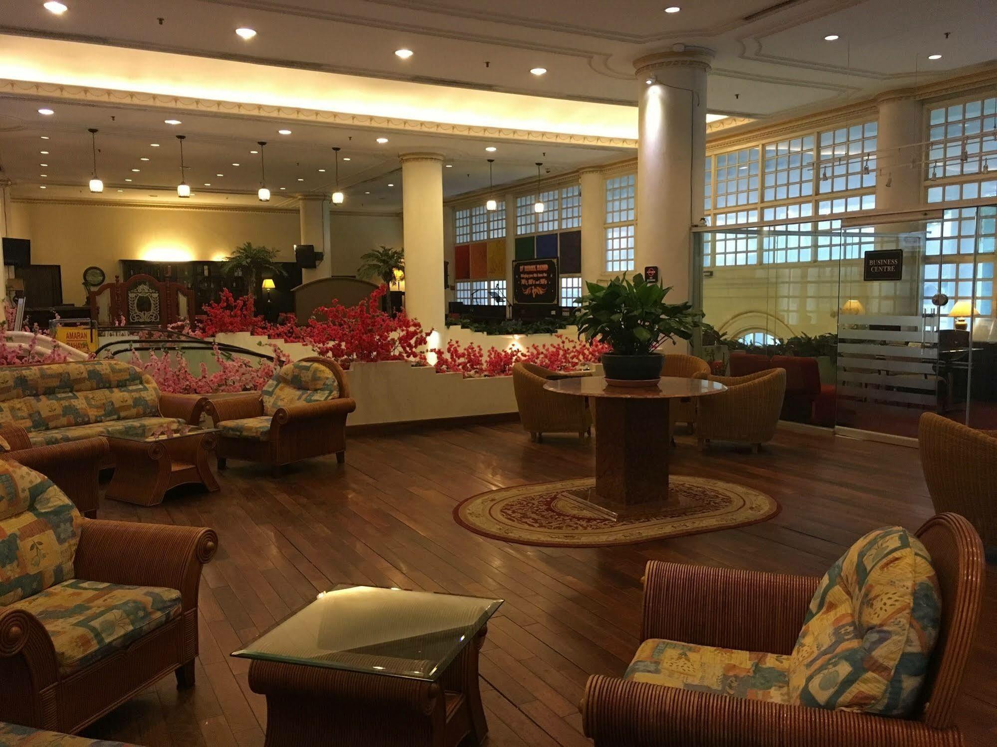Ac Hotel By Marriott Ipoh Bagian luar foto